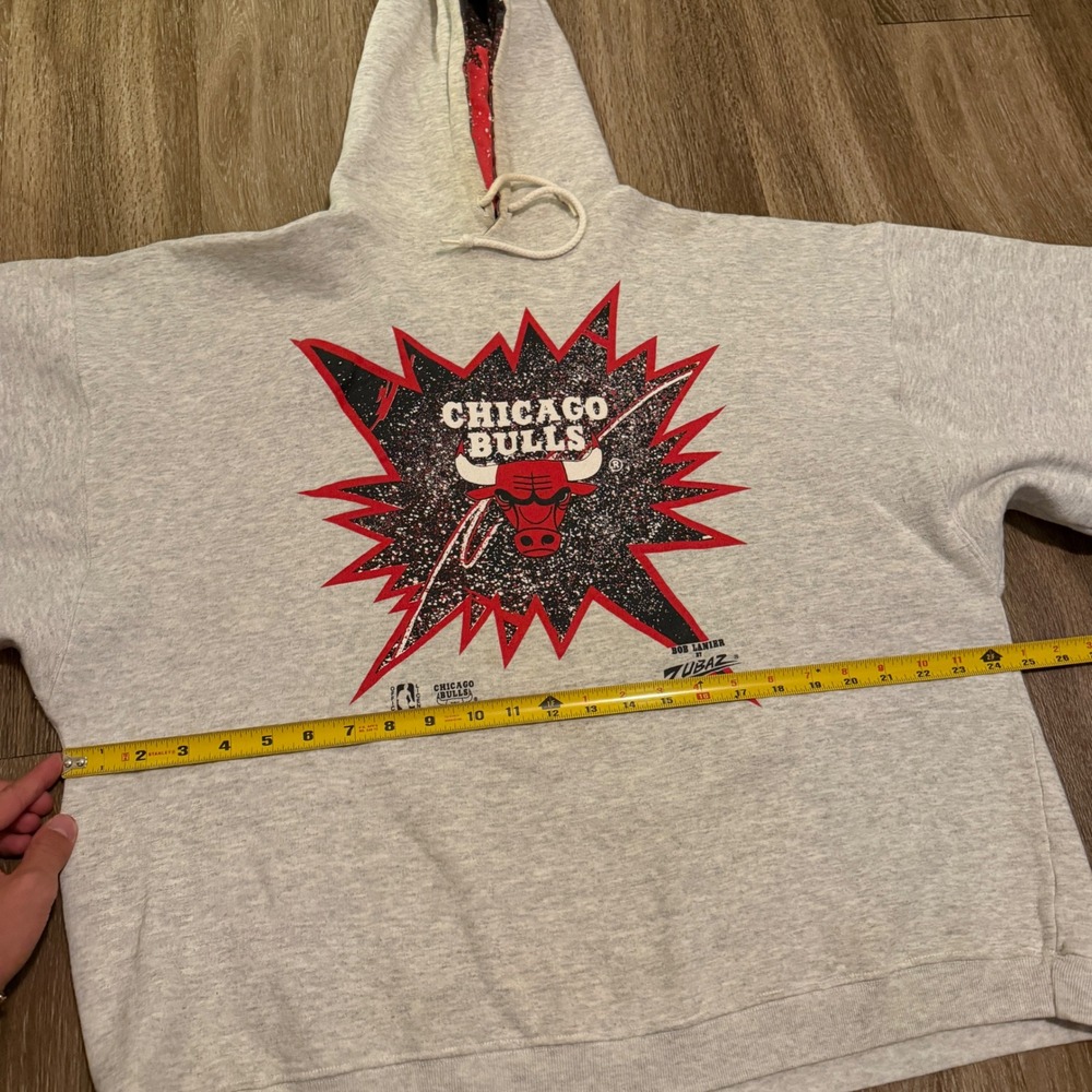 Vintage Chicago Bulls Zubaz Hoodie Mens Large Gray NBA Pullover Graphic Splatter - Picture 7 of 13